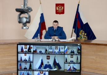 Заместитель Генерального прокурора России Дмитрий Демешин провел оперативное совещание по вопросам оплаты труда на территории Сибирского федерального округа